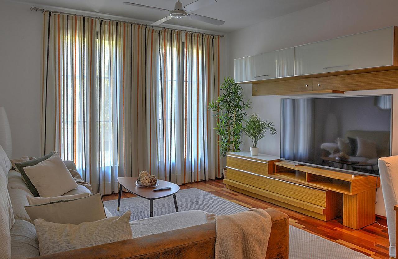 San Bernardo Family Apartment Sevilla Exteriör bild