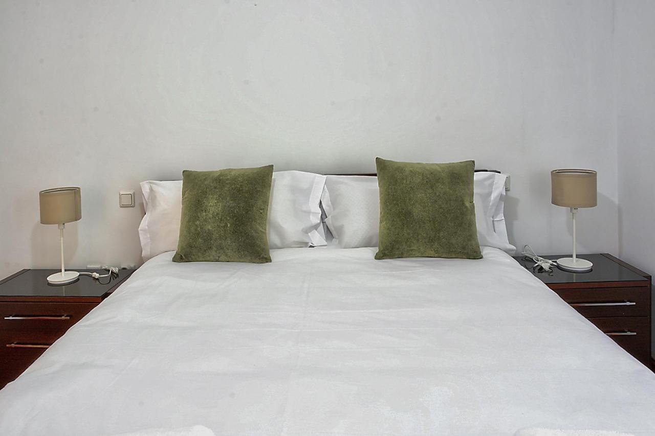 San Bernardo Family Apartment Sevilla Exteriör bild