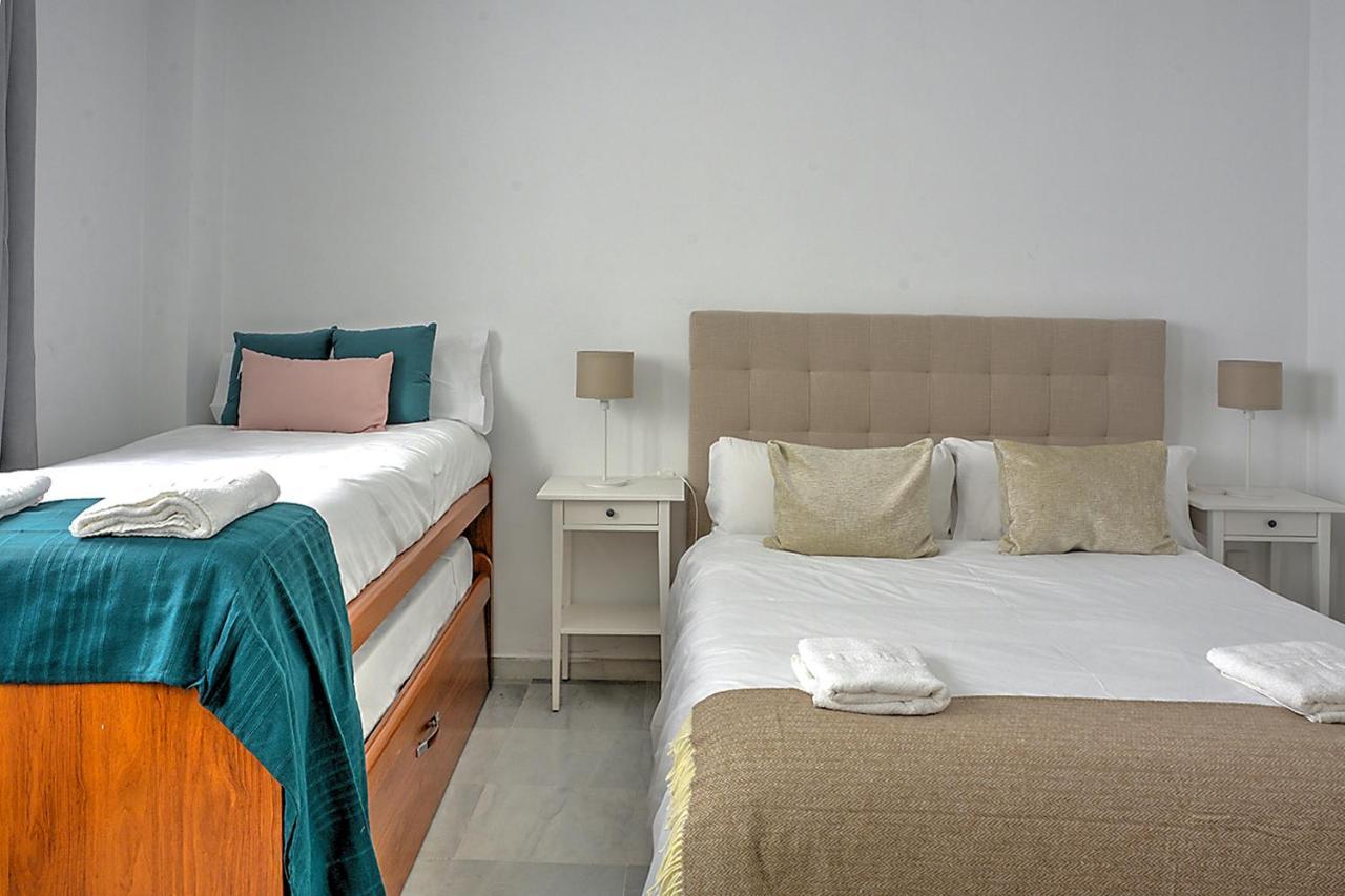 San Bernardo Family Apartment Sevilla Exteriör bild