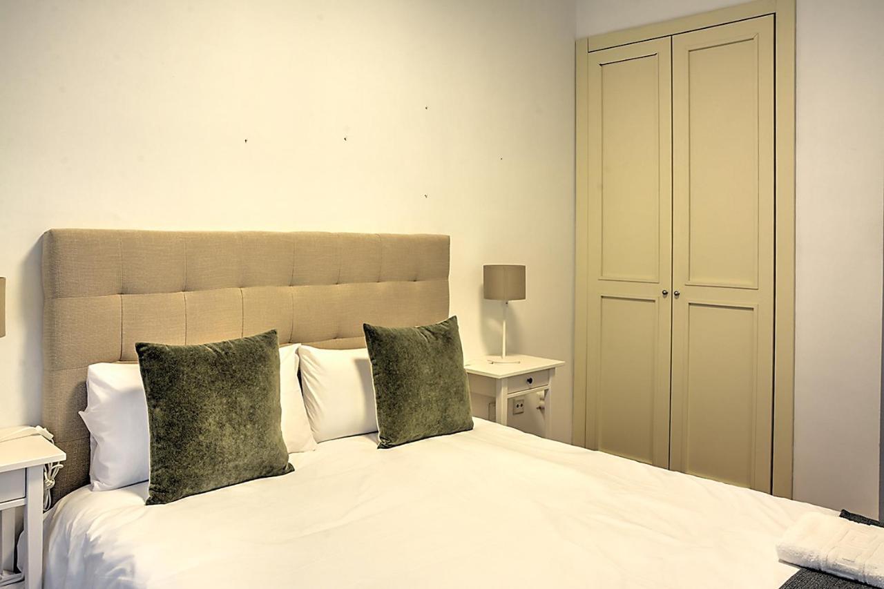 San Bernardo Family Apartment Sevilla Exteriör bild