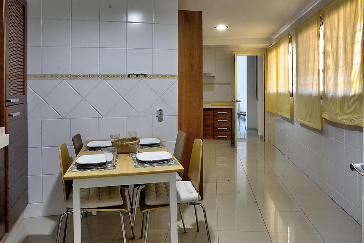 San Bernardo Family Apartment Sevilla Exteriör bild