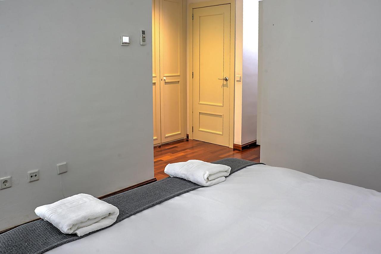 San Bernardo Family Apartment Sevilla Exteriör bild